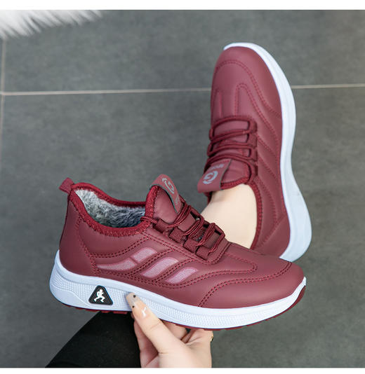 优选丨 99元2双任选！一双不发货！猫人加绒加厚皮革防水鞋面耐磨轻底 健步运动休闲鞋 男女款   建议：加大一码选购 商品图7