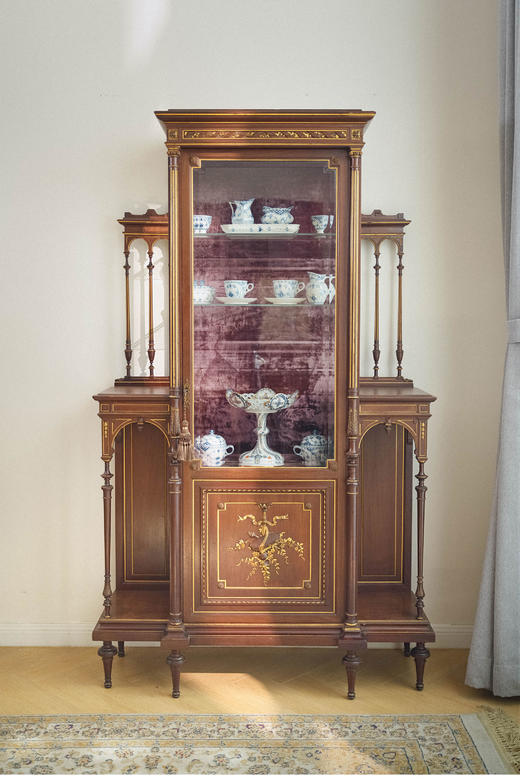 独角鹿西洋古董 1890年代法国出品新古典主义风格铜鎏金装饰胡桃木展示柜 商品图0
