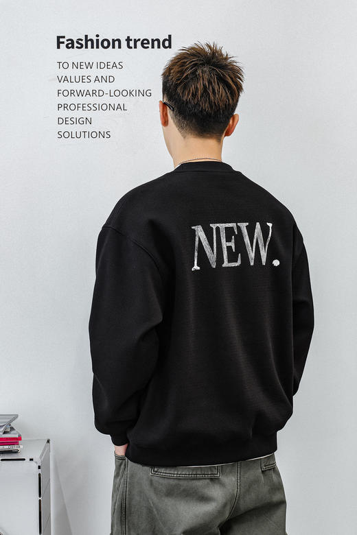 徐太浪【时尚字母 帅气印花】加绒卫衣男秋冬款大码内搭打底上衣 商品图4