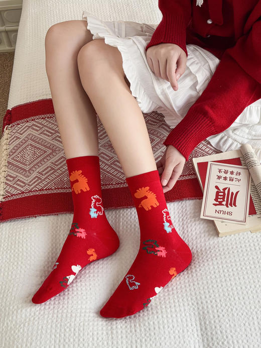 4双装礼盒礼袋！新年本命年马年大红袜子 优质棉袜 超可爱小马图案  新年送人必备单品 商品图8