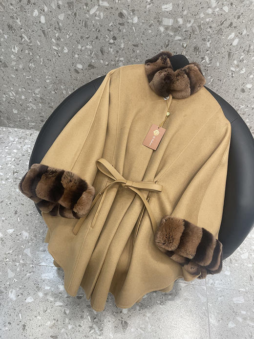雀说LP同款赫本风鼻祖色山羊绒系带短款斗篷龙猫色秋冬大衣女外套ALW0810-1 商品图3