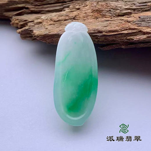 派瑞翡翠 翡翠挂件 糯种 绿色 商品图1