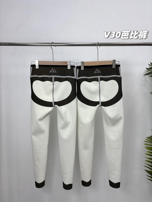 冬天外穿，显腿长！LULU运动外穿黑金加绒瑜伽裤！羊羔绒款高腰塑身鲨鱼芭比裤， 商品图3