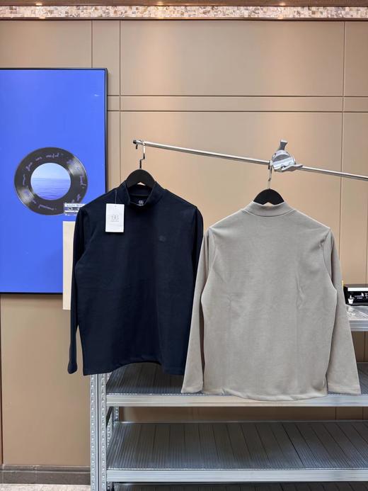 D111710户外新款男款弹力运动户外休闲中厚半高领打底衫长袖 商品图5