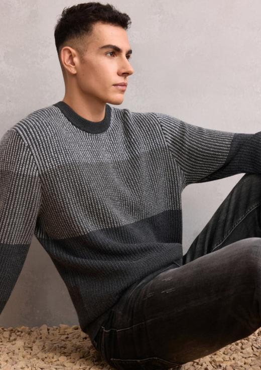 G2000男装FW25商场新款【绵羊毛混纺】柔软舒适拼色修身针织衫58177113 商品图2