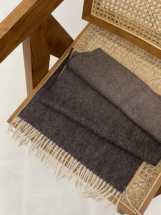 【高品质私服】【IC全羊绒围巾】山羊绒的保暖性佳，打造温暖柔软的舒适手感N1121-CC【无标出货 介意慎拍】 商品图11