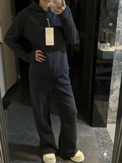 lu家新款女士外穿加绒加厚显瘦保暖抗风连帽套装 商品图3