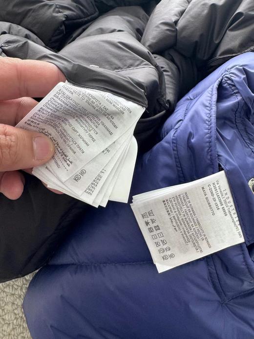 D111717简洁利落限量高蓬松饱满情侣款立领羽绒服 商品图11