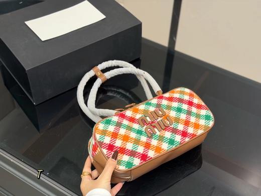 D111719很难不爱啊啊！可手拎也可斜挎保龄球公文包 商品图14