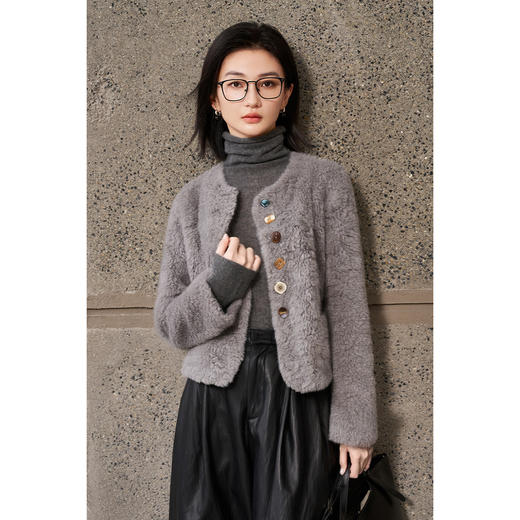 剩L 皮毛一体暖暖绒短外套 亲肤舒适仿皮毛 抗风保暖环保皮草小个子外套女5682 商品图2