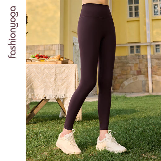 FC10967（无尴尬线）凡圣瑜伽基础裸感蜜桃臀九分裤 商品图4