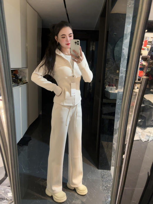 lu家新款女士外穿加绒加厚显瘦保暖抗风连帽套装 商品图8