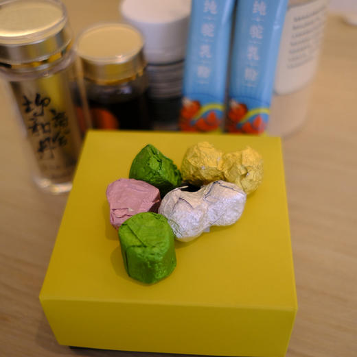 【优陀驼奶巧克力】咱们合作的驼奶工厂出品，15种口味 多重口感 尽享美味 天然无添加 独特添加全脂驼奶 丝滑 商品图1