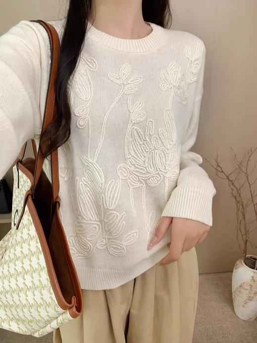 Gesamy格桑米前片绣花圆领毛衣25W-2568 商品图0