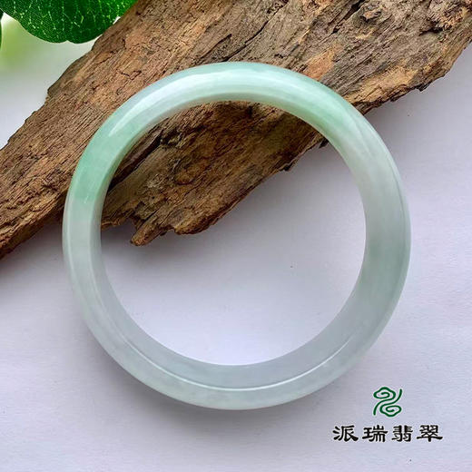 派瑞翡翠 翡翠手镯 糯冰 浅绿 商品图1