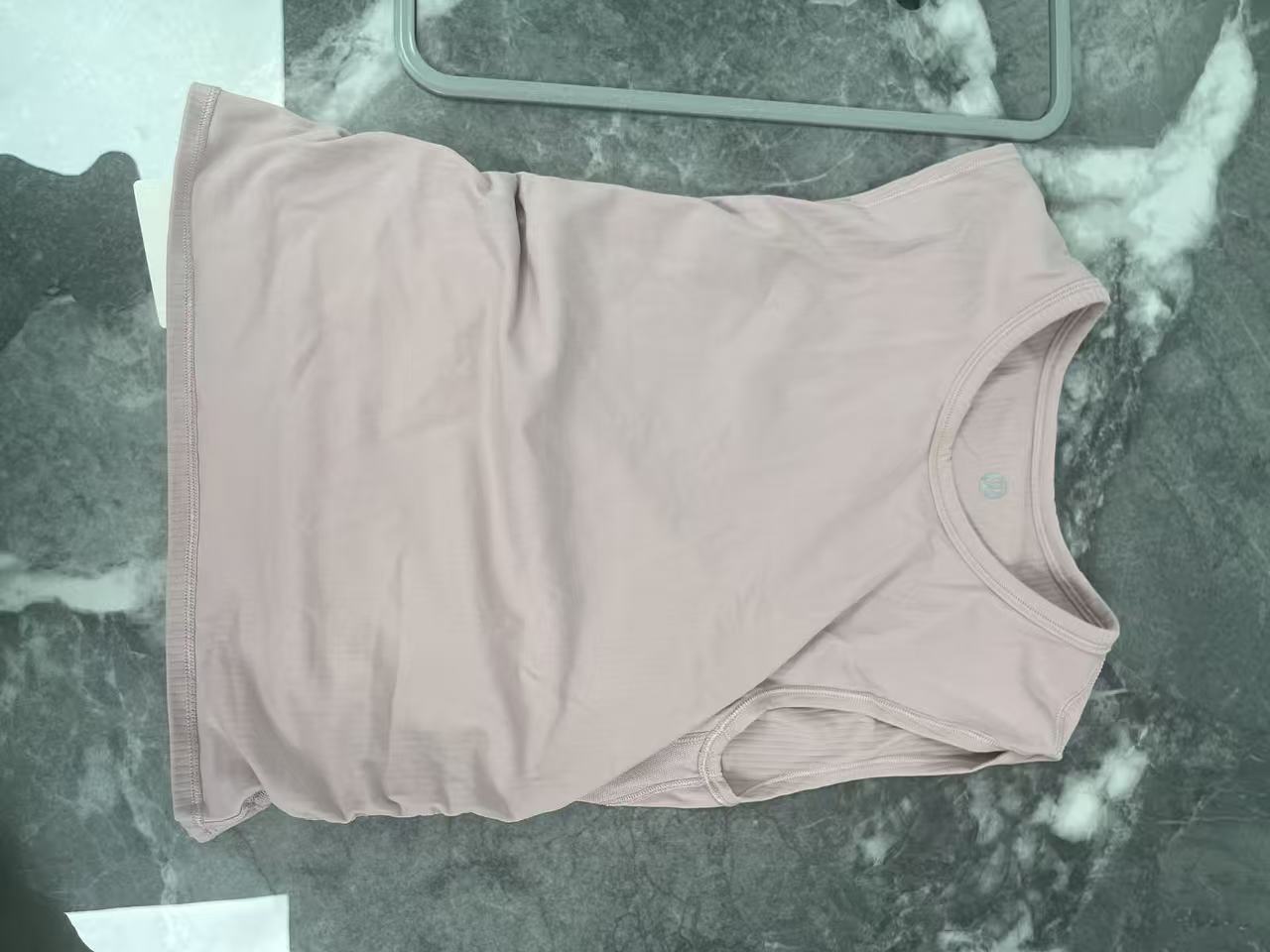 瑕疵Lululemon All It Takes 女士夏季后扭结罗纹紧身短款运动背心