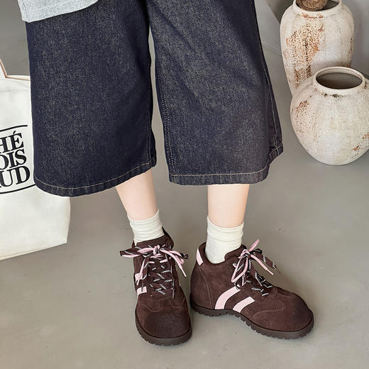 经典鲨2025冬专柜新款百搭圆头时尚拼色内增高潮酷马丁靴女KW132-558021 商品图1