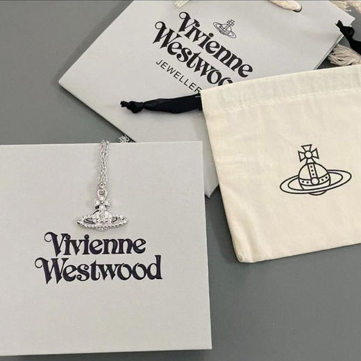 春日限定【抢先购】Vivienne西太后铆钉款土星项链银色/耳饰银色 -mi_bba 商品图11