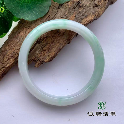 派瑞翡翠 翡翠手镯 糯冰 浅绿 商品图1
