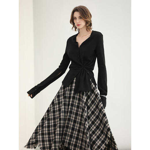 COCOBELLA多穿法不规则捏褶毛针织衫通勤黑色内搭上衣MZ3302 商品图2