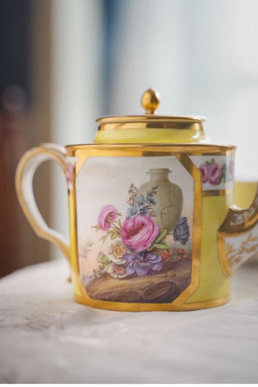 【已售】独角鹿西洋古董 18世纪末19世纪初法国出品手绘描金花卉主题彩绘咖啡壶 商品图2