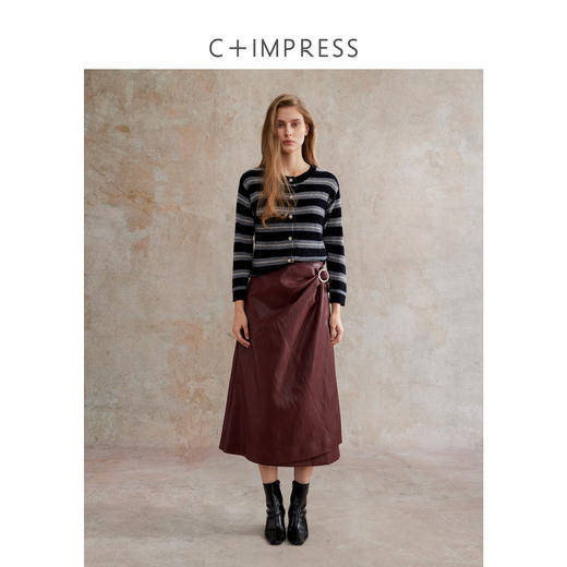 C+IMPRESS西嘉 金属丝蛋白皮 安哥拉红半身裙捏褶不对称PU皮裙冬BQ2504059 商品图3
