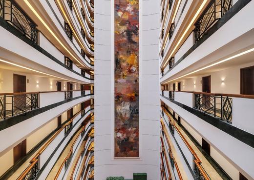 ★沪上年夜饭★ ￥5499起/套，住虹桥古北【上海虹桥雅高美爵酒店】，享1晚4间高级房+早餐+10人年夜饭！雅高旗下品牌酒店，周边吃喝玩乐丰富~2026年2月16日专享 商品图2