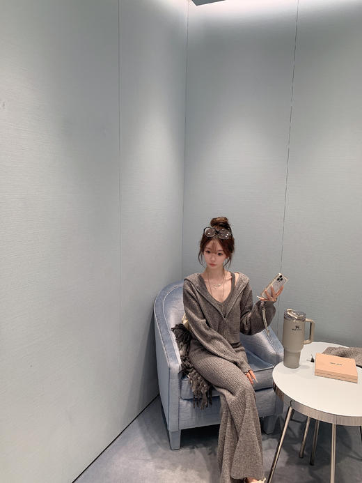 金蘑菇菇  alo三件套 / 精纺100羊毛外套吊带长裤三件套 商品图0