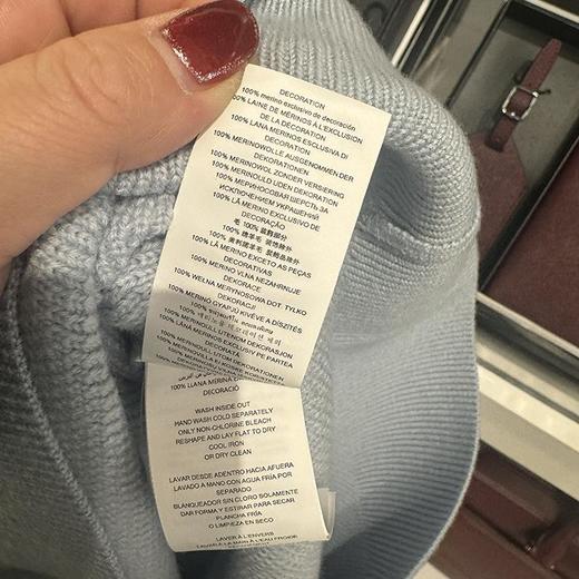 Michael Kors/MK 男士纯色LOGO标绵羊毛圆领插肩袖套头长袖针织衫 商品图3