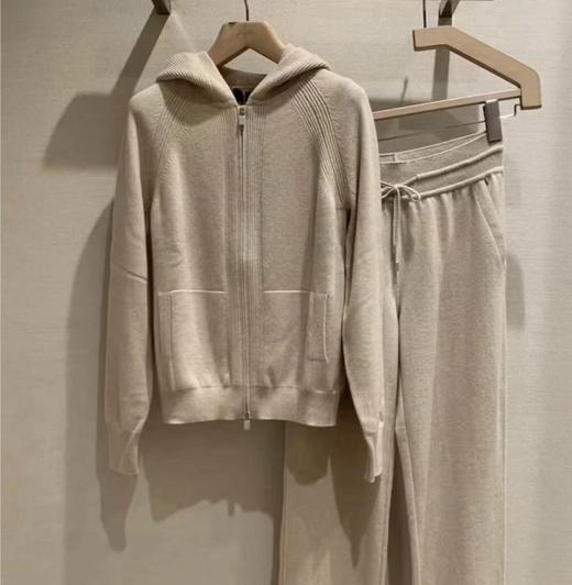 重磅渠道   lp飞行羊绒套装 连帽拉链针织衫/针织休闲裤   baby山羊绒 小绒面 不易起球！ 商品图3