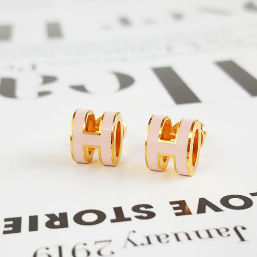 【95新】Hermes爱马仕迷你粉色pop H金属耳环尺寸约7*9mm311025NJS36 商品图3