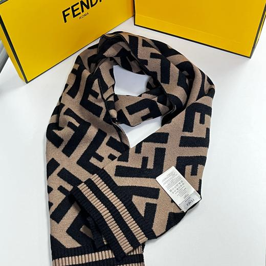 优选丨【礼盒礼袋】FENDI芬迪FF图案印花围巾 香港直邮 商品图13