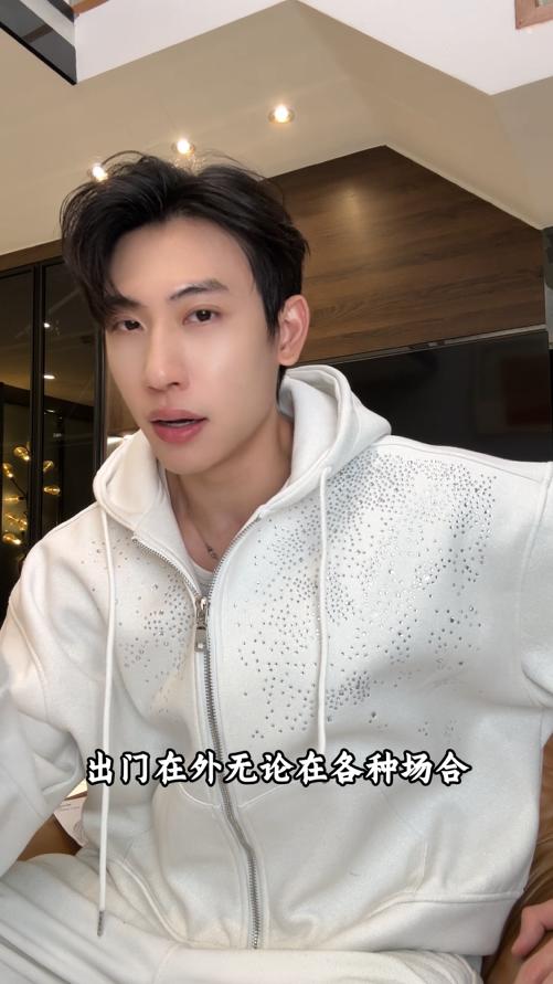 25157SDSA秋冬新款痞帅男装韩版简约纯色烫钻抽绳拉链连帽卫衣百搭时尚 商品图0