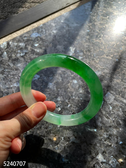 正圆条冰飘翠手镯【5240707】圈口57.2~具体价格微信咨询 商品图1