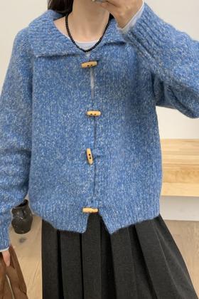 LNNNS 蓝色休闲牛角扣针织毛衫外套 21546