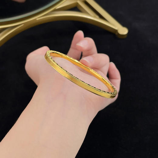 【限时克减150元】足金 #碎碎冰  无氰5D空心固口手镯双侧边CNC碎冰冰四方手镯（面宽约3.8-4.2mm）(AR5DSZ10005),(预售产品下单后不退款不退货不换货不补差价) 商品图3