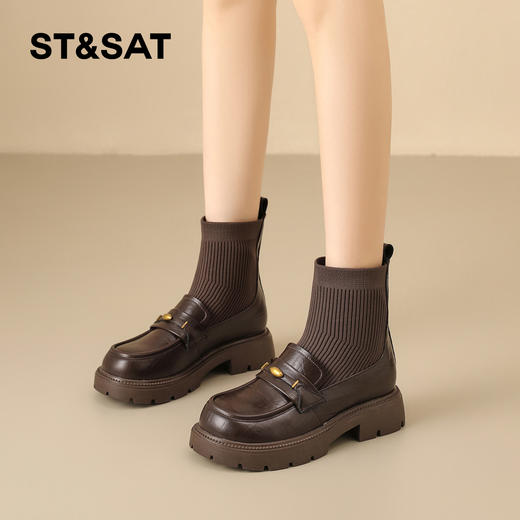星期六加绒时髦压纹学院风袜筒靴SSD4118T45 商品图3