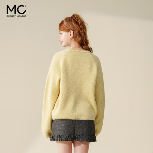 mc2 能量联盟女装圆领钩花净色毛衣-3120M5241029 商品图3