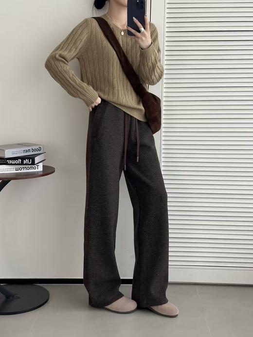 ✨秋冬保暖显瘦神裤⚠【波尔多羊毛弯刀裤】💥 面料开挂配方：❤️绵羊毛多层结构织造保暖度不输加绒❗❗ 📢弧线弯刀裤型 一键修腿俐器巨显瘦有型!! 商品图5