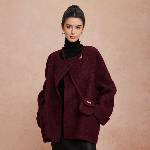 QH910斯尔丽25新款含苏力羊毛颗粒质感宽松斗篷感配同面料时尚羊毛大衣 商品图0