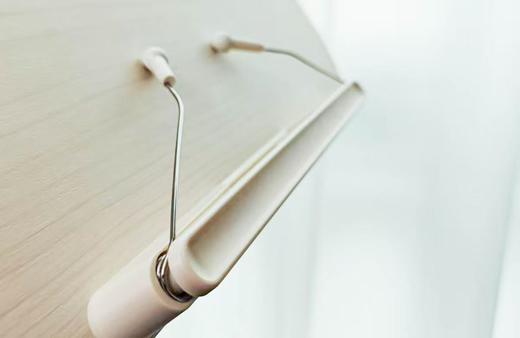 【爆款文创上新】可落地三节伸缩阅读架 奶油白色 新年礼物 广西师范大学出版社 商品图1