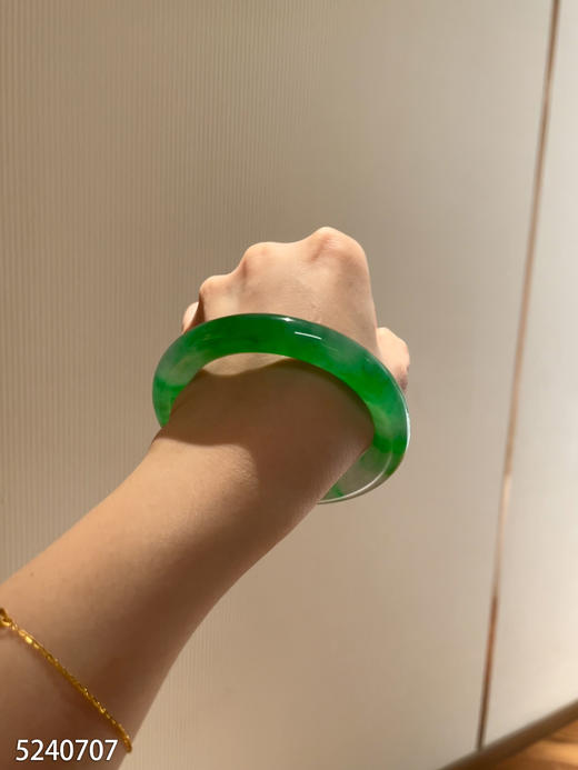 正圆条冰飘翠手镯【5240707】圈口57.2~具体价格微信咨询 商品图3