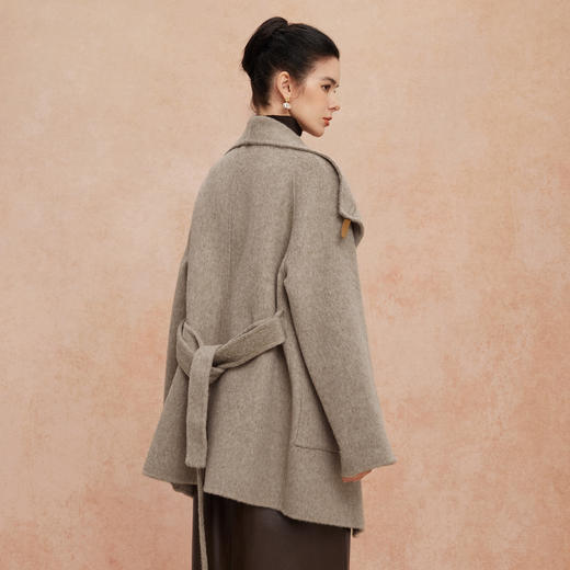 QH913斯尔丽25新款软糯经典翻领欧范OL气质中长款大衣 商品图5