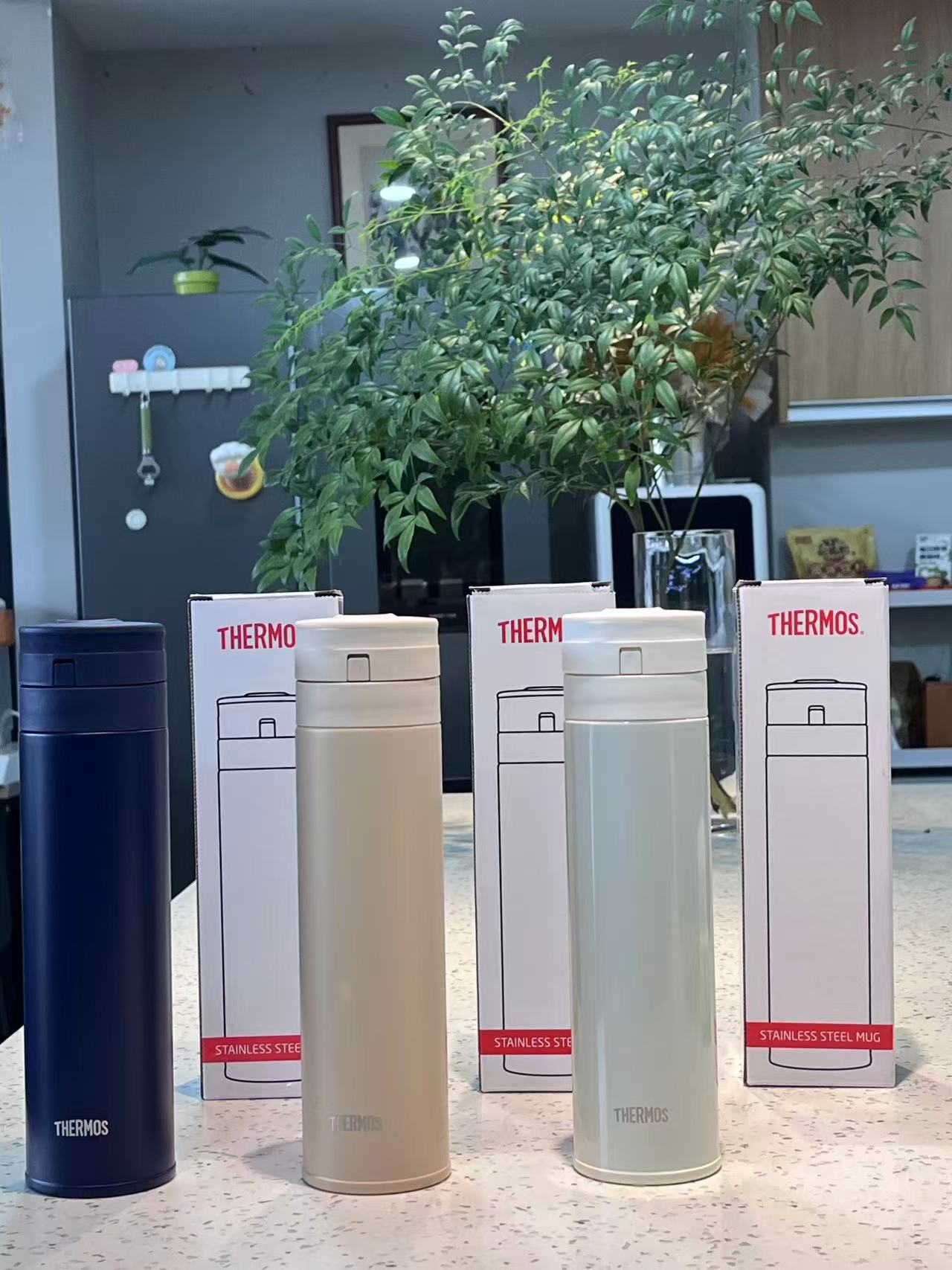 48小时发货【膳魔师保温杯】450ml，直饮式保温杯，直饮杯口出水顺畅，硅胶密封圈防漏效果佳，拆卸杯盖部件清洗无死角，保温效力:67℃以上(6小时)保冷效力:10℃以下(6小时)