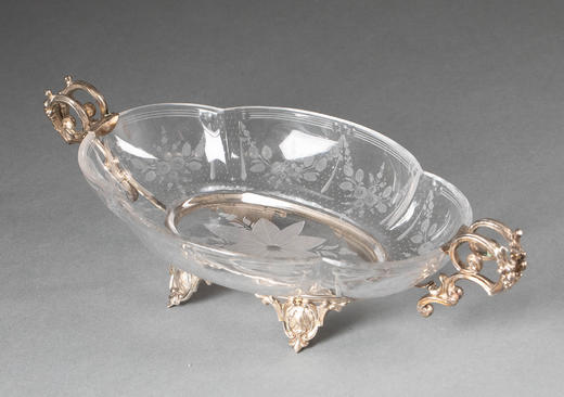 独角鹿西洋古董1880年代法国出品路易十五风格卷叶纹镀银精雕装饰花卉主题蚀刻水晶双耳果盘套件 商品图3