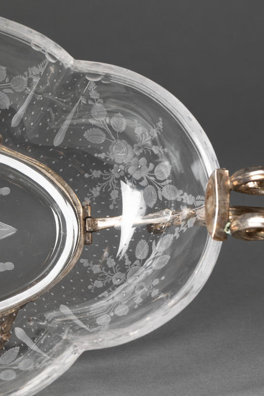 独角鹿西洋古董1880年代法国出品路易十五风格卷叶纹镀银精雕装饰花卉主题蚀刻水晶双耳果盘套件 商品图6