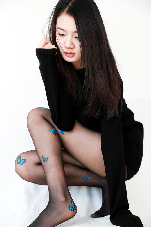 基础针织毛衣，胸口小标刺绣。正肩圆领亲肤纯色长袖毛衣C111888 商品图13