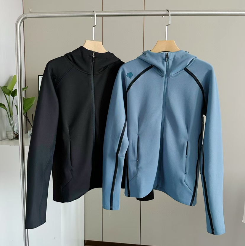 .成本165元，清仓只有黑色lxlxxl 蓝色xxl       威海产 春夏款！DES综训健身男士吸湿排汗空气层外套  空气箭头外套