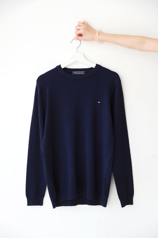 基础针织毛衣，胸口小标刺绣。正肩圆领亲肤纯色长袖毛衣C111888 商品图7