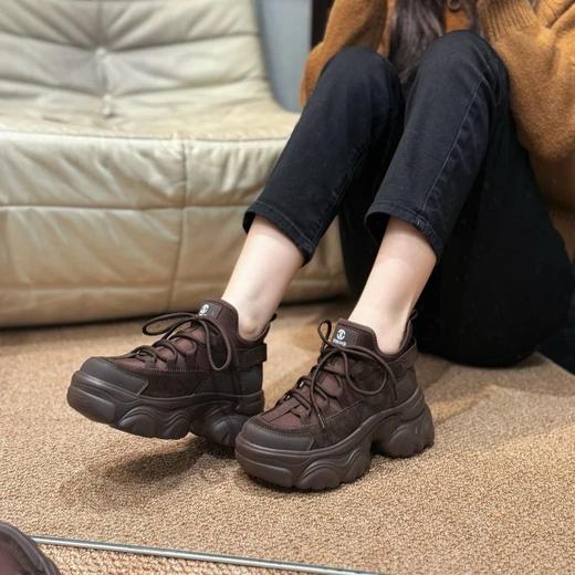 【JEHURFIE纪华菲】上新单里/绒里 专柜同款800拼接厚底老爹鞋，增高7cm，比手机还轻！牛绒皮莱卡鞋面，头层牛皮乳胶鞋垫 AB25569 商品图3